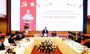 Bí thư Thành ủy Hà Nội làm việc với quận ủy Hà Đông