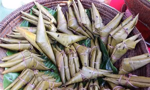 Bánh sừng trâu của người Cơ Tu
