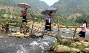 Du khách “ùn ùn” tìm đến Nà Khương