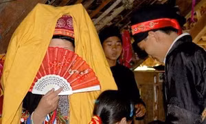 Lễ cưới truyền thống của người Dao quần trắng