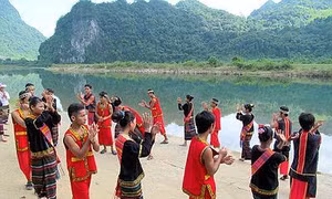Độc đáo làn điệu kà tơm – tà lềnh của đồng bào Chứt