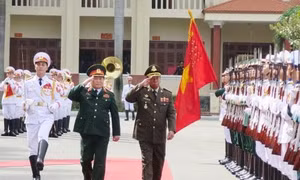 Bộ trưởng Bộ Quốc phòng Vương quốc Campuchia thăm Việt Nam
