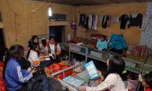 Lai Châu nỗ lực huy động học sinh ra lớp trong mùa mưa lũ