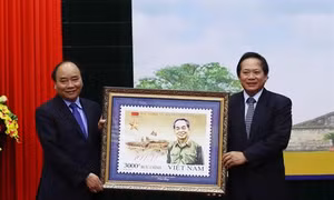 Phát hành Bộ tem đặc biệt về Đại tướng Võ Nguyên Giáp