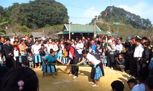 Người Mông Phjắc Cát đón Tết