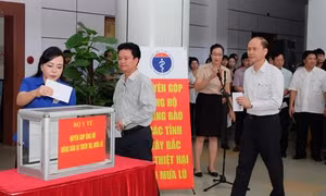 Hỗ trợ sản phẩm dinh dưỡng cho bà mẹ và trẻ em vùng bị lũ lụt