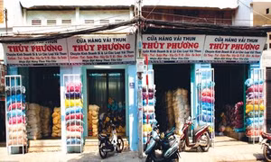 Làng dệt “giữa phố“
