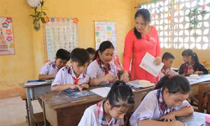 Lòng yêu trẻ, bám trường vùng biên của cô giáo Phạm Thị Tố Vui