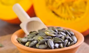 Ngủ ngon nhờ hạt bí đỏ