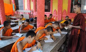 Bảo tồn, phát huy những giá trị văn hóa các dân tộc thiểu số thông qua tiếng nói và chữ viết