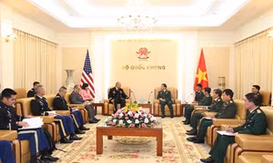 Tư lệnh Lục quân Thái Bình Dương Hoa Kỳ thăm Việt Nam