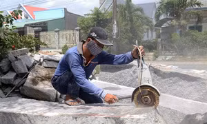 Nghề chẻ đá truyền thống ở Thổ Sơn