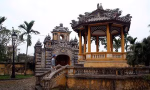 Huế: Triển lãm và trưng bày cổ vật 100 năm Cung An Định