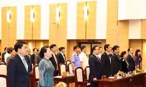 Xem xét, quyết định nhiều vấn đề liên quan đến phát triển kinh tế - xã hội Thủ đô