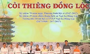 Thủ tướng Nguyễn Xuân Phúc dự Chương trình nghệ thuật “Cõi thiêng Đồng Lộc”