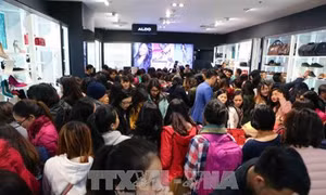 Nhà bán lẻ tung chiêu "săn" khách hàng trong ngày Black Friday