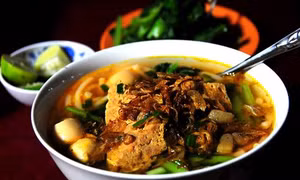 Bún đỏ - món ăn bình dân về đêm nổi tiếng ở Ban Mê