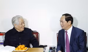 Chủ tịch nước Trần Đại Quang chúc thọ nguyên Tổng Bí thư Đỗ Mười tròn 100 tuổi