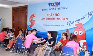 TTXVN tổ chức ngày hội hiến máu "Kết nối dòng máu Việt"