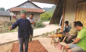 Lỳ Xuyến Phù - Người uy tín gắn kết cộng đồng ở vùng cực tây Tổ quốc