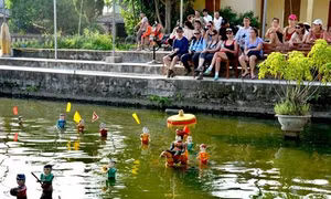 Độc đáo rối nước Hồng Phong