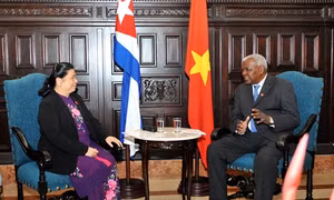 Chủ tịch Quốc hội Cuba tiếp Phó Chủ tịch Quốc hội Tòng Thị Phóng