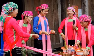 Đám cưới người Giáy ở Tả Van