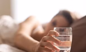 Những thói quen xấu khiến bạn chóng già