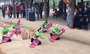 Múa xòe - vũ điệu đặc sắc của đồng bào Thái