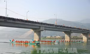 Phát huy tiềm năng du lịch từ lòng hồ thủy điện Sơn La