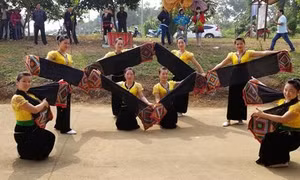 Ngày hội “Đại đoàn kết – Tinh hoa văn hóa các dân tộc Việt Nam” tại Làng Văn hóa Du lịch các dân tộc Việt Nam trong tháng 11