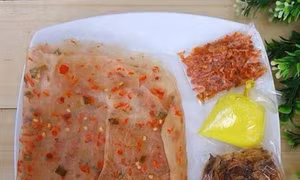 Đặc sản bánh tráng bơ Tây Ninh