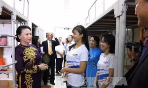 Chủ tịch Quốc hội Nguyễn Thị Kim Ngân thăm và làm việc tại Trường Đại học Tôn Đức Thắng