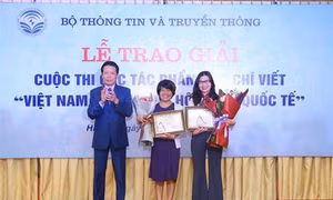 Trao giải tác phẩm báo chí xuất sắc về quá trình hội nhập của Việt Nam