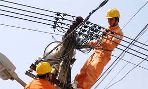 Kon Tum thêm 211 hộ dân có điện trước dịp Tết Nguyên Đán 2017