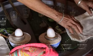Nguyên sơ lễ cúng bản người Cống
