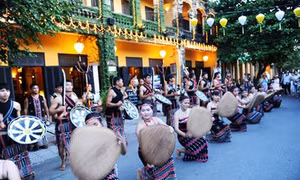 Sắc màu Cơ Tu tại Hội An