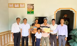 'Sổ tiết kiệm Búa liềm vàng' - cách làm sáng tạo trong học và làm theo Bác