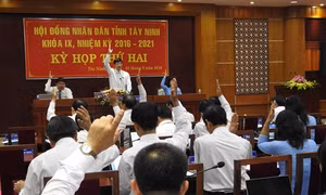 Ông Trần Văn Chiến được bầu giữ chức Phó Chủ tịch UBND tỉnh Tây Ninh