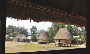 Nhà Moong của người Cơ - tu