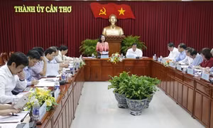 Trưởng Ban Dân vận Trung ương Trương Thị Mai làm việc với Thành ủy Cần Thơ