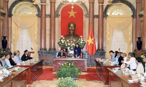 Phó Chủ tịch nước Đặng Thị Ngọc Thịnh tiếp Đoàn đại biểu người có công với Cách mạng thành phố Cần Thơ