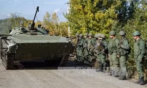 Giao tranh hạng nặng ở Đông Ukraine, nhiều người thương vong
