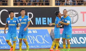 V.League 2016: Kịch tính trên đường tăng tốc về đích
