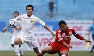 Thư hùng B.Bình Dương - Hà Nội T&T tìm minh chủ