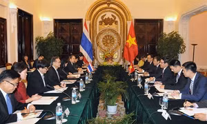 Phó Thủ tướng, Bộ trưởng Bộ Ngoại giao Phạm Bình Minh hội đàm với Bộ trưởng Ngoại giao Vương quốc Thái Lan