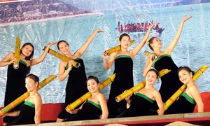 Công bố di sản văn hóa phi vật thể "Nghệ thuật xòe Thái" và "Lễ Kin pang Then" tại thị xã Mường Lay, Điện Biên