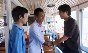 Hai thanh niên dũng cảm cứu người gặp nạn trong vụ tàu du lịch bị chìm trên sông Hàn