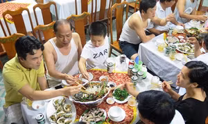 Các thông số về chất lượng nước biển tại 6 bãi tắm, khu du lịch ở Hà Tĩnh đều nằm trong giới hạn cho phép