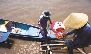 Lênh đênh "con chữ" miền sông nước
